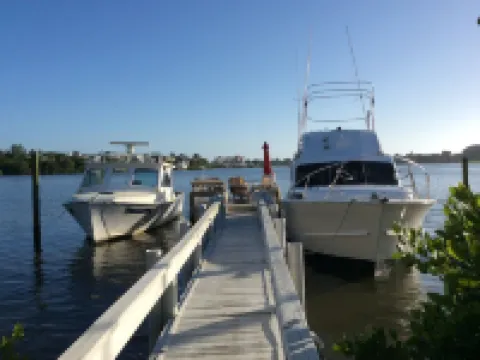 Cottage on the Bay with Sailboat Dock 諾科米斯酒店