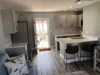 Waterfront one BR condo in beautiful Venice Beach FL. Pool, beach and marina. - 2 ดาว