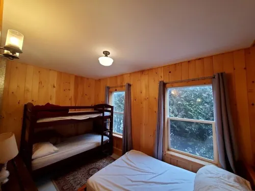 8-bedroom vacation home just 16 minutes from Golf Club at Equinox