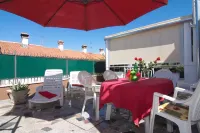 Comfortably furnished apartment, 300 m to the beach