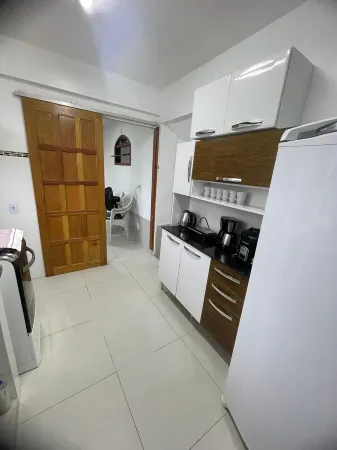 2 bedroom house Отели рядом с достопримечательностью «Praia dos Anjos»