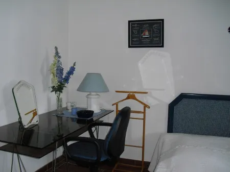 Superb villa in a private residential field - Large pool Отели рядом с достопримечательностью «Plage d'Arène Cros»