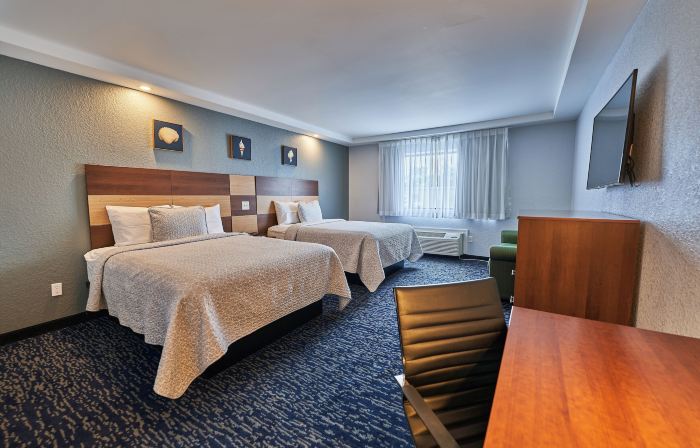 Hyannis Plaza Hotel