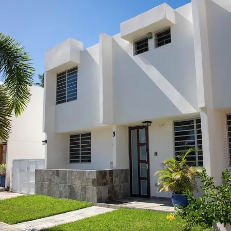 Beachfront in gated community with patio, balcony, pool, close to all in Rincón