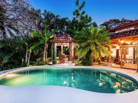 Casa Juliana: Beautifully renovated Villa in Jan '25 with pool steps from beach Hotels in Junquillal
