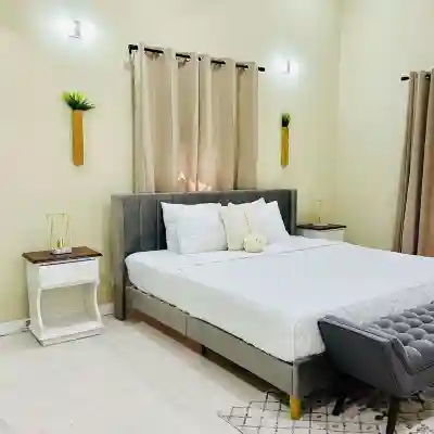 Falcon Oceanviews 4br Penthouse/Free Airport Transport/Security/Gated Rooms