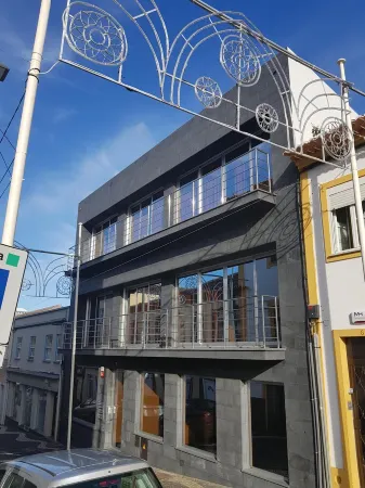 Black House Apartments II Отели в г. Прая-да-Витория