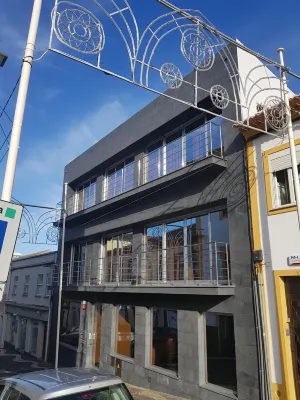 Black House Apartments I Hotel a Praia da Vitória