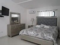 Villa Blanc $$ Last Minute Deal  No Deposit/Cleaning Feesinverter Backup 鄰近Museum of Taino Art的酒店