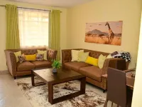 Cozy brand-new fully furnished 2 bedroom, 2 bath suite 5min from city center 키테일 호텔