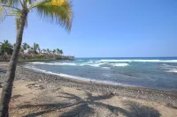 Surf and Racquet Club Paradise with Pickleball Courts/Pool/Air Conditioning