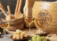 VIOLINS AND MUSIC APARTMENT IN DOWNTOWN CREMONA - AT ANTONELLA'S HOUSE -