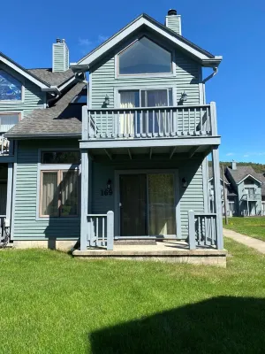 Across from Holiday Valley, sleeps 10, entire TH, walk to VLG, CLEAN, updated