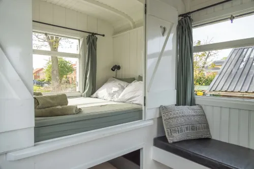 Tinyhouse De Roef - Lakes of Vinkeveen near Amsterdam - 2-Star