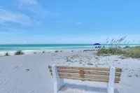 The Cottage by Anna Maria Island