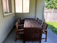 Bright, Renovated 3-Bedroom Rancher in the Heart of Gibsons Hotels in Gibsons