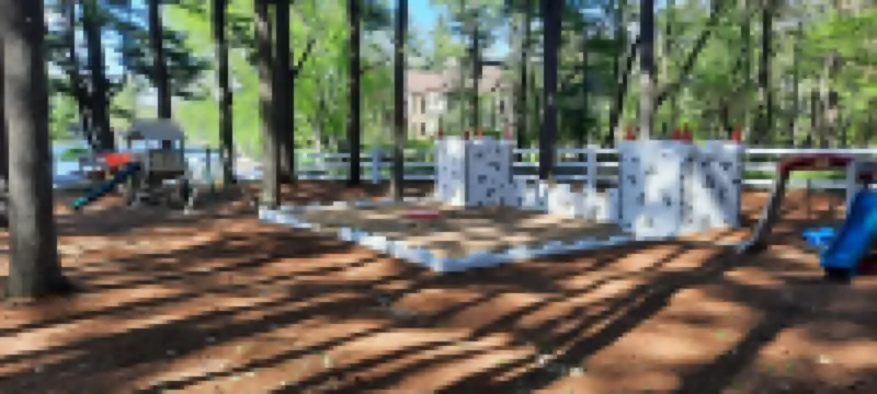 Lake View 2 Bedroom House on Lake Delton Resort. Beaches. Pool. Playground!