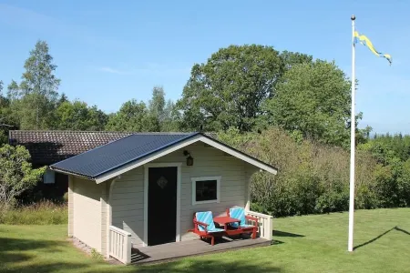 Holiday house "smultronsställe", Hjo, Vätternsee Отели в г. Ю