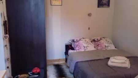 F1 type studio between Strasbourg and Colmar on the wine route. Отели в г. Мюциг