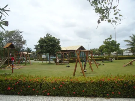 HOUSE ON GUARAJUBA BEACH SEA FRONT CONDOMINIUM Отели рядом с достопримечательностью «Jenipabu»