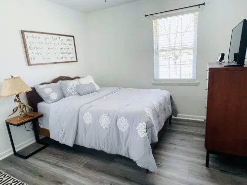 Complete Home 2.2 miles away from AIR FORCE!