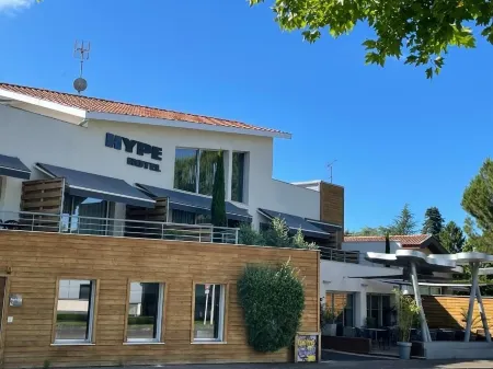 Hype Hôtel Отели в г. Понтан-Ле-Форж