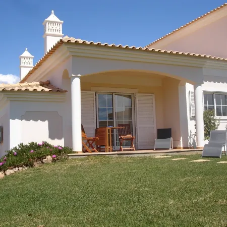 Magnificent 1-bedr. apartment, wi-fi, pool, garden, near beach and golf - Galé, Albufeira