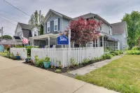 Historic Bemus Point Studio w/ Porch: Walk to Lake