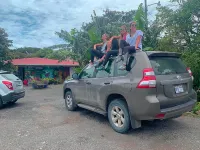 Casa Jungle Monteverde B&B - parking