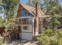 ITH Big Bear Lake Hostel & Lodge