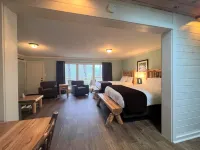 Mountain Top Inn and Resort Hotels in Harris County