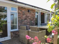 50 Harbour Road Hotels in Arun