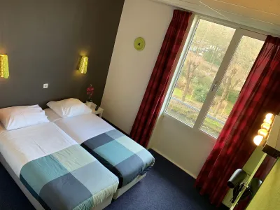 Hotel Oorsprongpark City Centre Utrecht Hotels near Utrecht University VET