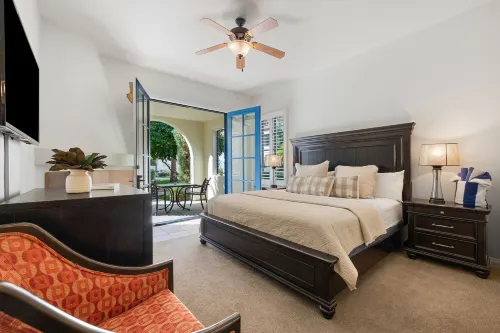 Deluxe King Casita 1 Bedroom Condo by RedAwning