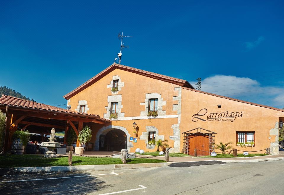 hotel overview picture