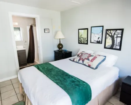 Riverwalk Inn Hotels in Chelan