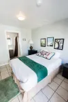 Riverwalk Park Inn