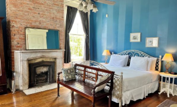 Creole Gardens Guesthouse and Inn