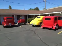 Walla Walla Garden Motel - parking