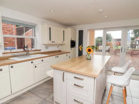 Tivoli Отели в г. Оллертон