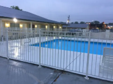 Stay Express Inn & Suites Demopolis Hotels in Demopolis