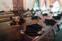 El Monasterio Hotels in Текскоко
