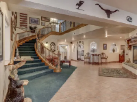 依偎旅館 洛阿酒店