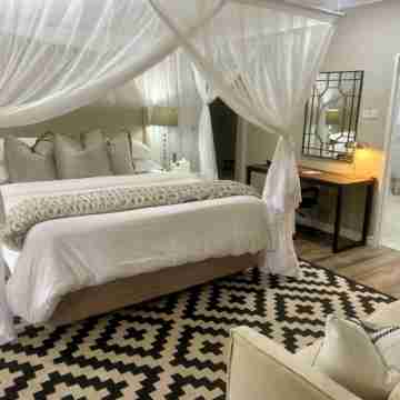 The Leslie Executive Hotel Rooms