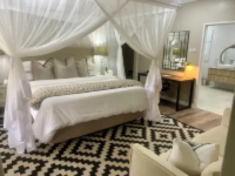 เดอะเลสลี่ Bed & Breakfast โรงแรมในบลันไทร์