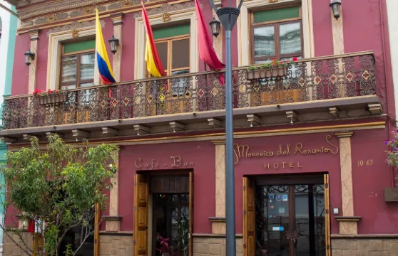 羅薩里奧莫瑞妮卡酒店