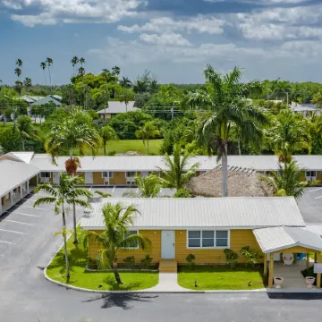 Everglades City Motel - Everglades Adventures Inn