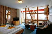 Konsum Gästehaus Quisisana Hotels in Зуль