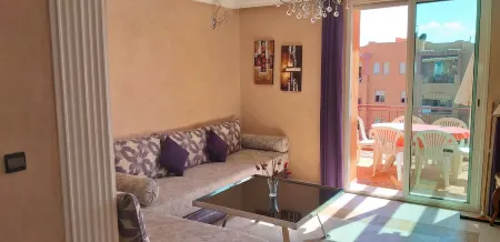 RICOFLORES Appart 8 Building 8 200m from the beach Отели в г. Мохаммедия