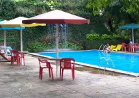 Resort Hotel Cajuína Náutico Club - Pools